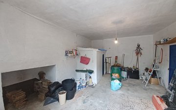 Property slide 22