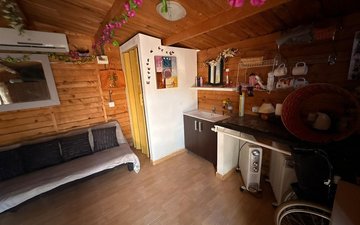 Property slide 48