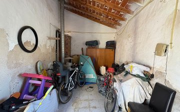 Property slide 35