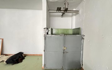 Property slide 16
