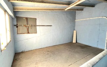 Property slide 10