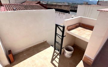 Property slide 25