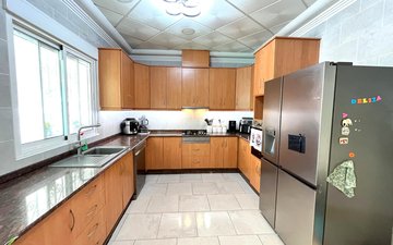 Property slide 30