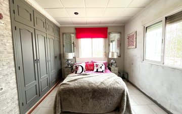 Property slide 40