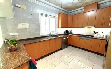 Property slide 31