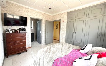 Property slide 42