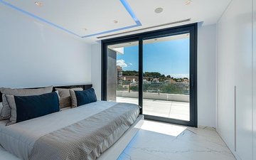 Property slide 31