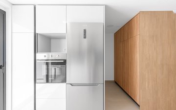 Property slide 18