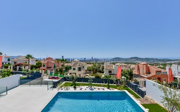 Property slide 32