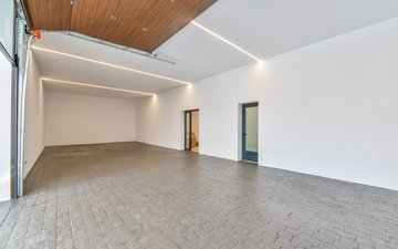 Property slide 44