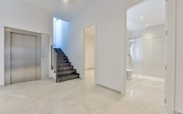 Property slide 48