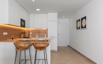 Property slide 32