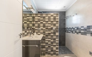 Property slide 50