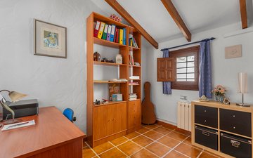 Property slide 29