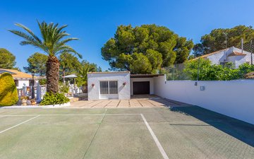 Property slide 43