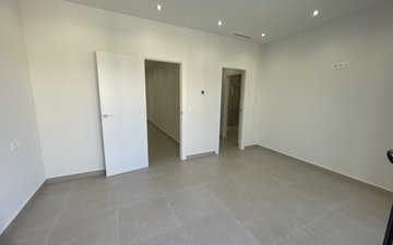 Property slide 21