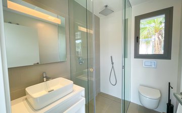 Property slide 20