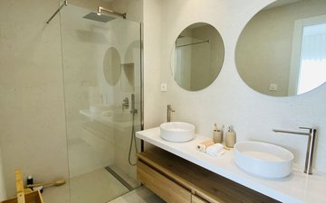 Property slide 31