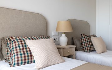 Property slide 21