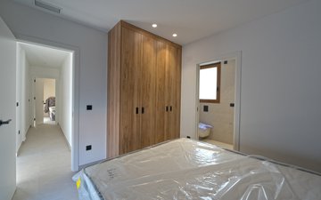 Property slide 20