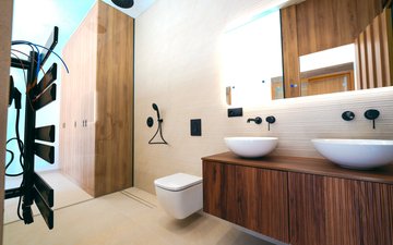 Property slide 24