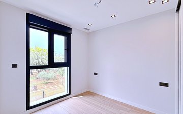 Property slide 6