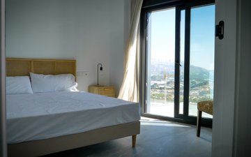 Property slide 16
