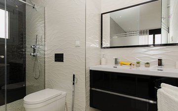Property slide 17