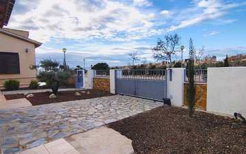 Property slide 14