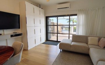 Property slide 4