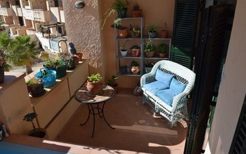 Property slide 18