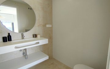 Property slide 10