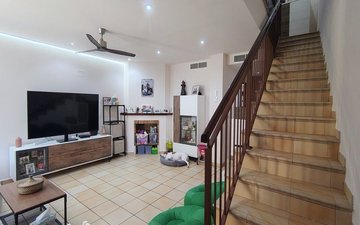 Property slide 21