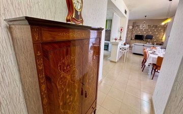 Property slide 34