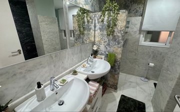Property slide 32