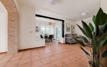Property slide 25