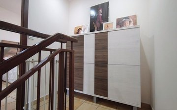 Property slide 17