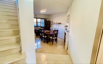 Property slide 7
