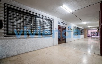 Property slide 33