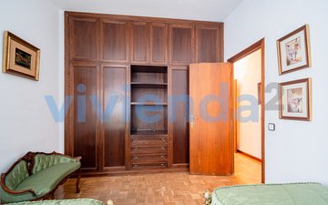 Eigenschaftsfolie 18