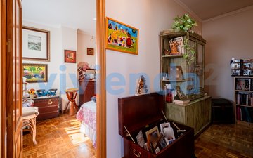 Eigenschaftsfolie 13