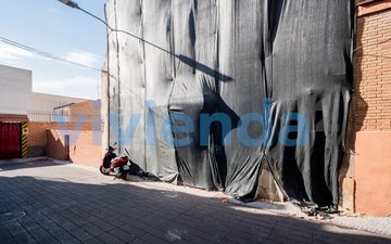 Property slide 20