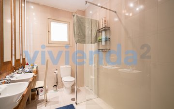 Eigenschaftsfolie 18