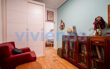 Eigenschaftsfolie 23