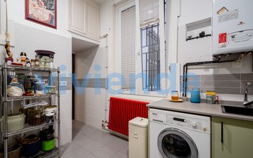 Eigenschaftsfolie 28