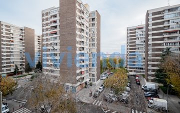 Eigenschaftsfolie 27