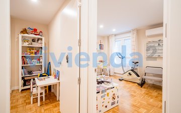 Eigenschaftsfolie 15