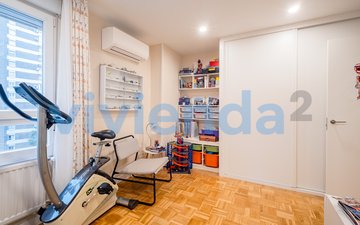 Eigenschaftsfolie 26