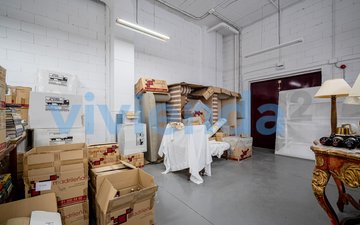 Property slide 14