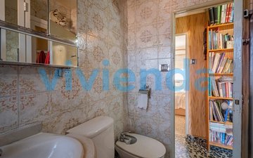 Property slide 25